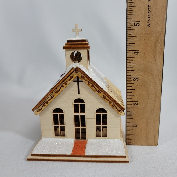 Ginger Cottages Church - Religious Decor - Picture 8 of 16